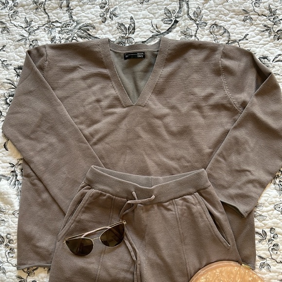 Knit lounge set - Picture 2 of 3